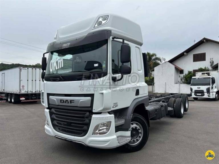 DAF - CF 85 - 2023/2023 - Branca - Sob Consulta