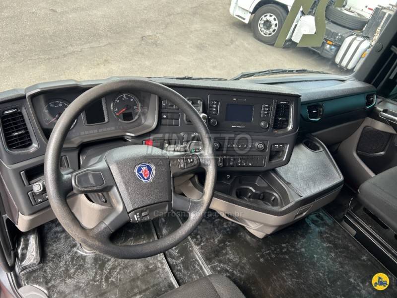 SCANIA - R-450 A6X2 - 2020/2021 - Vermelha - Sob Consulta