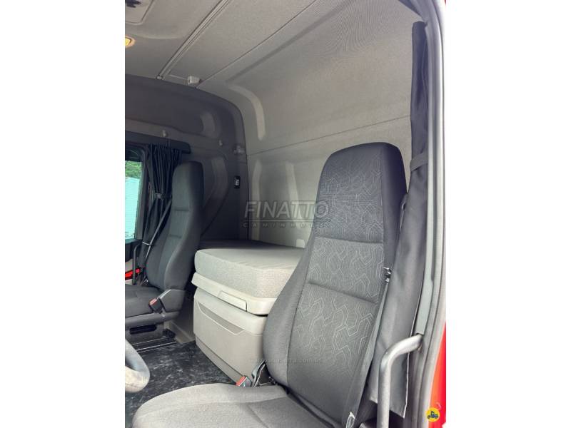 SCANIA - R-450 A6X2 - 2020/2021 - Vermelha - Sob Consulta