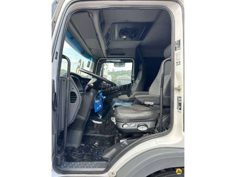 MERCEDES-BENZ - ATEGO 2430 - 2015/2016 - Branca - Sob Consulta